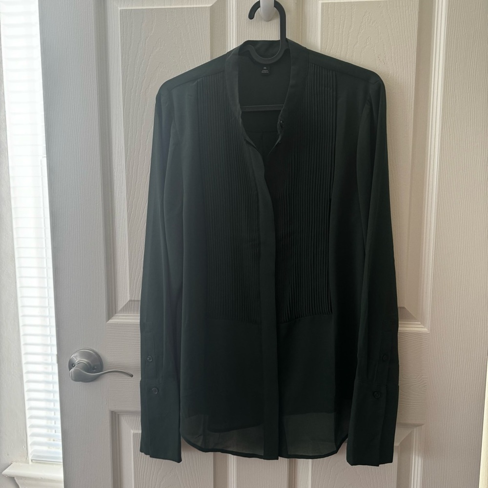 Banana Republic Women’s Dark Green Chiffon Women’s Button Down Blouse size M